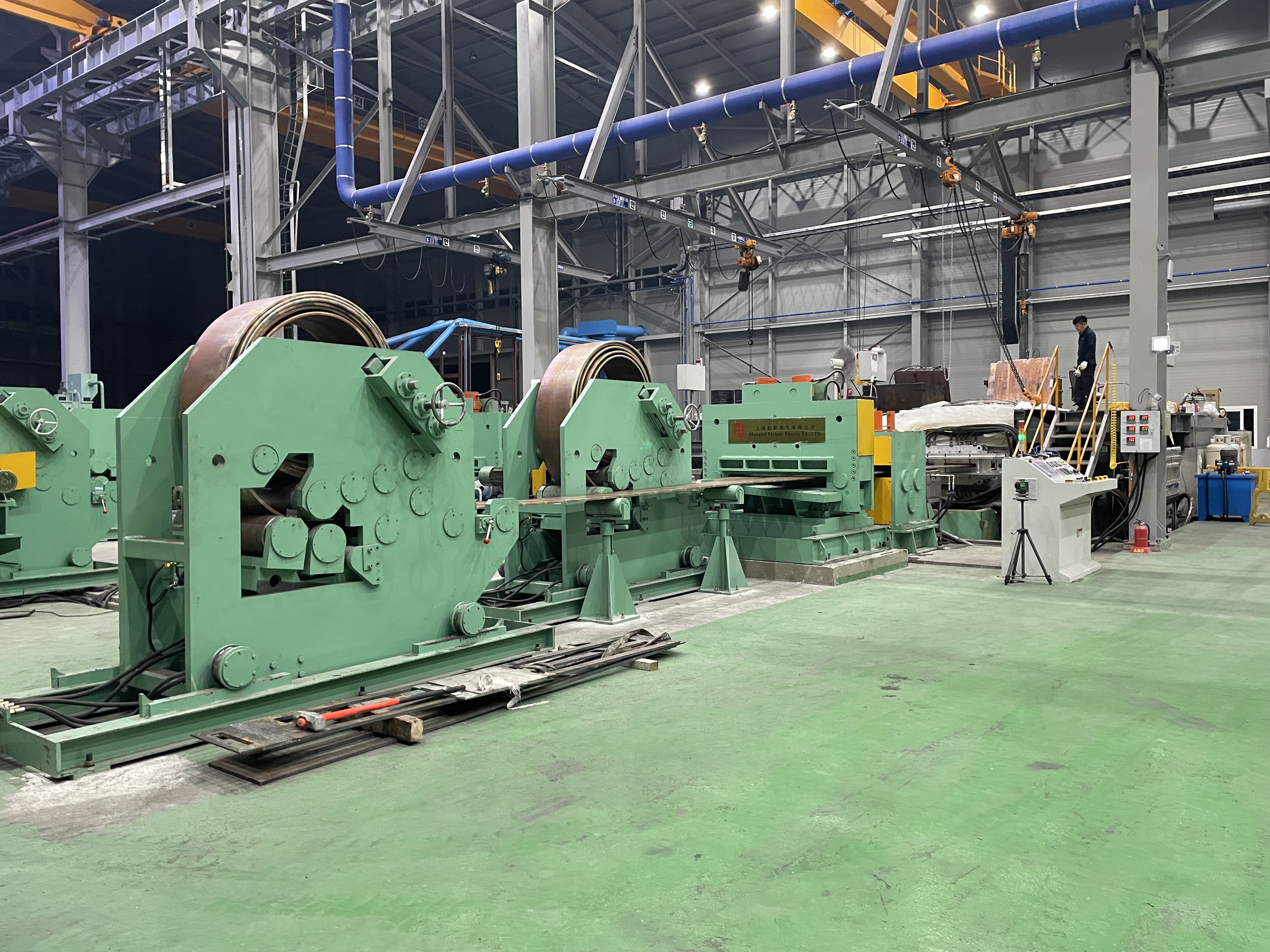 traction machine in horizontal continuous casting machine for copper strip
