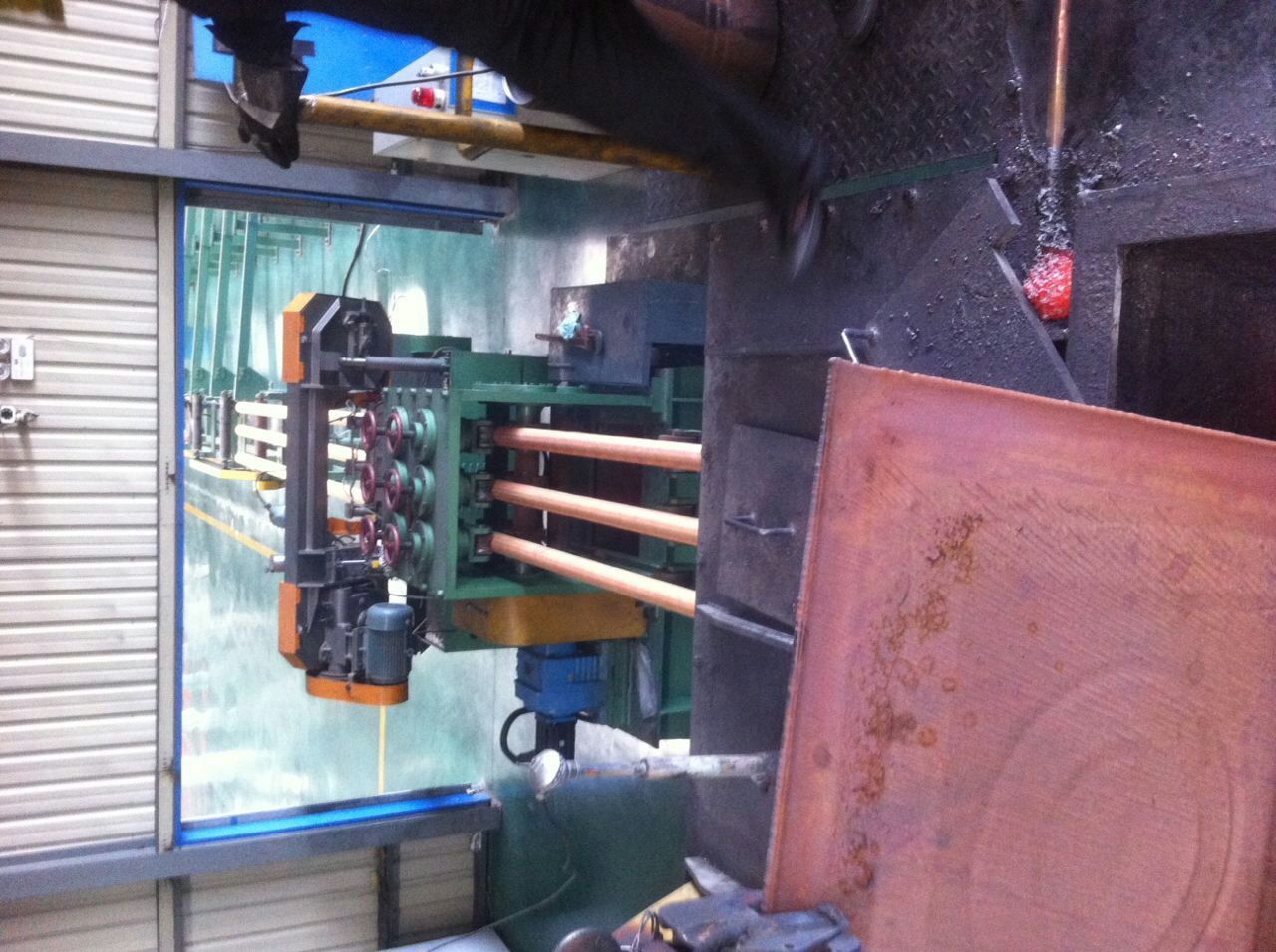 traction machine in horizontal continuous casting machine for red copper tube